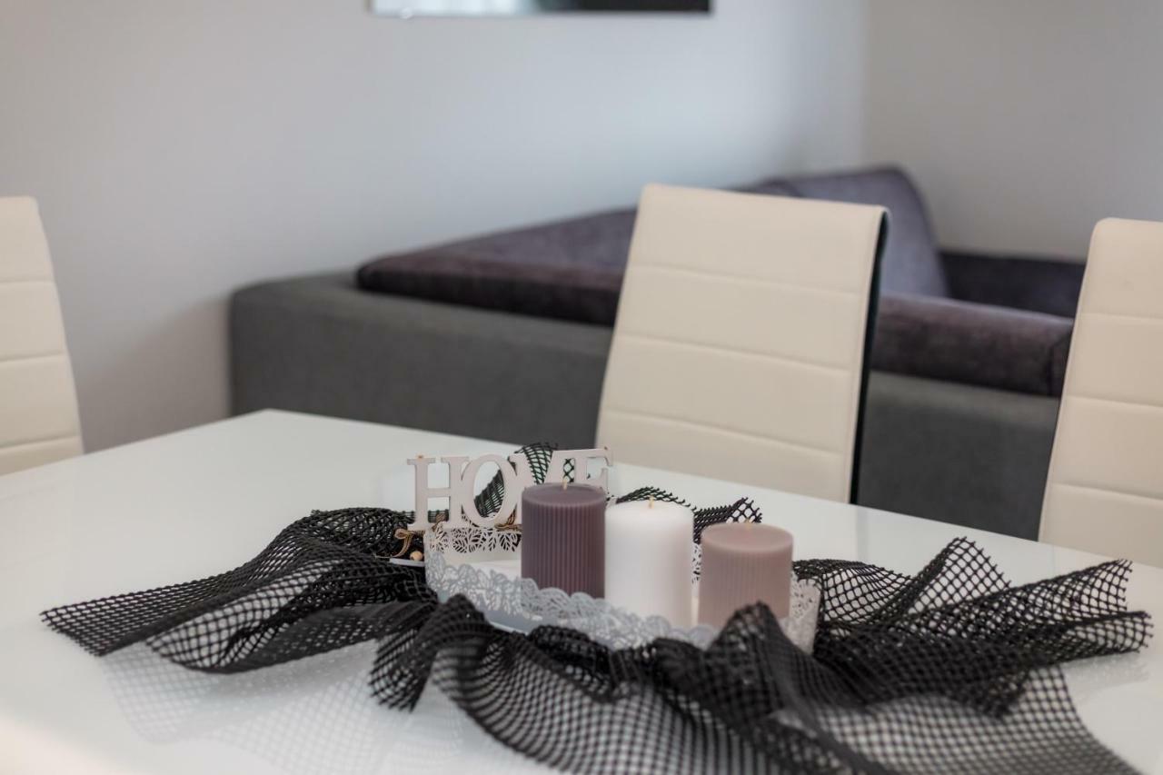 Villa Apartments Kordic Kaštela Εξωτερικό φωτογραφία