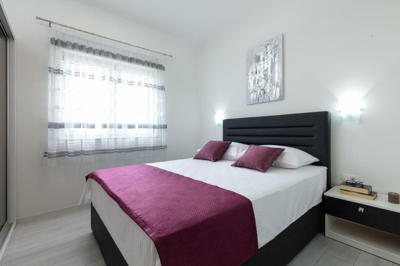 Villa Apartments Kordic Kaštela Εξωτερικό φωτογραφία