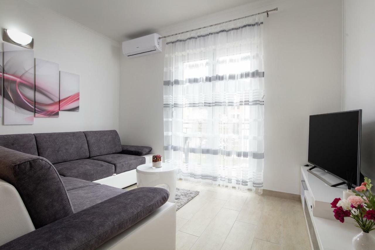 Villa Apartments Kordic Kaštela Εξωτερικό φωτογραφία