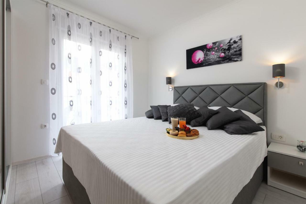 Villa Apartments Kordic Kaštela Εξωτερικό φωτογραφία