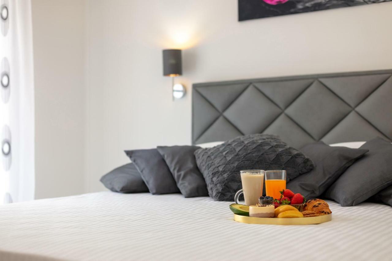 Villa Apartments Kordic Kaštela Εξωτερικό φωτογραφία