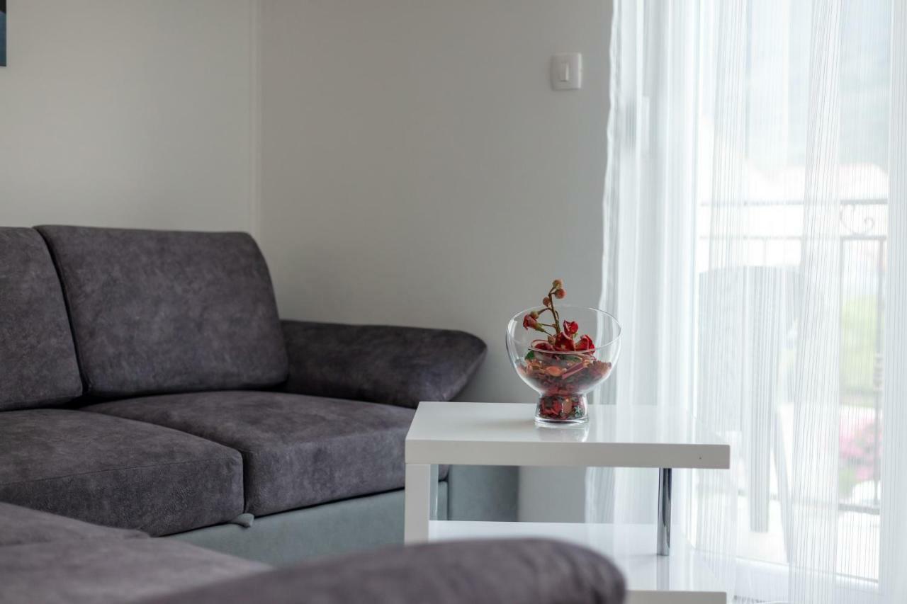 Villa Apartments Kordic Kaštela Εξωτερικό φωτογραφία