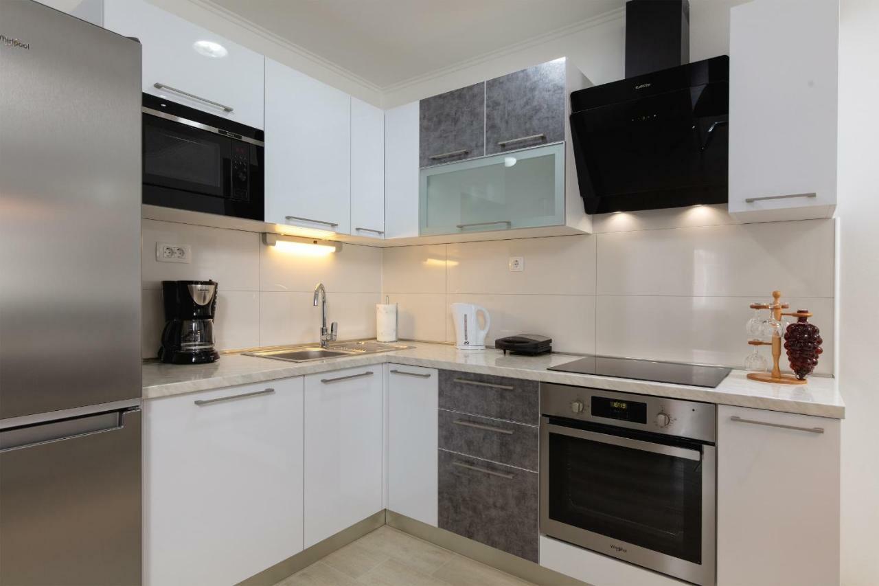 Villa Apartments Kordic Kaštela Εξωτερικό φωτογραφία