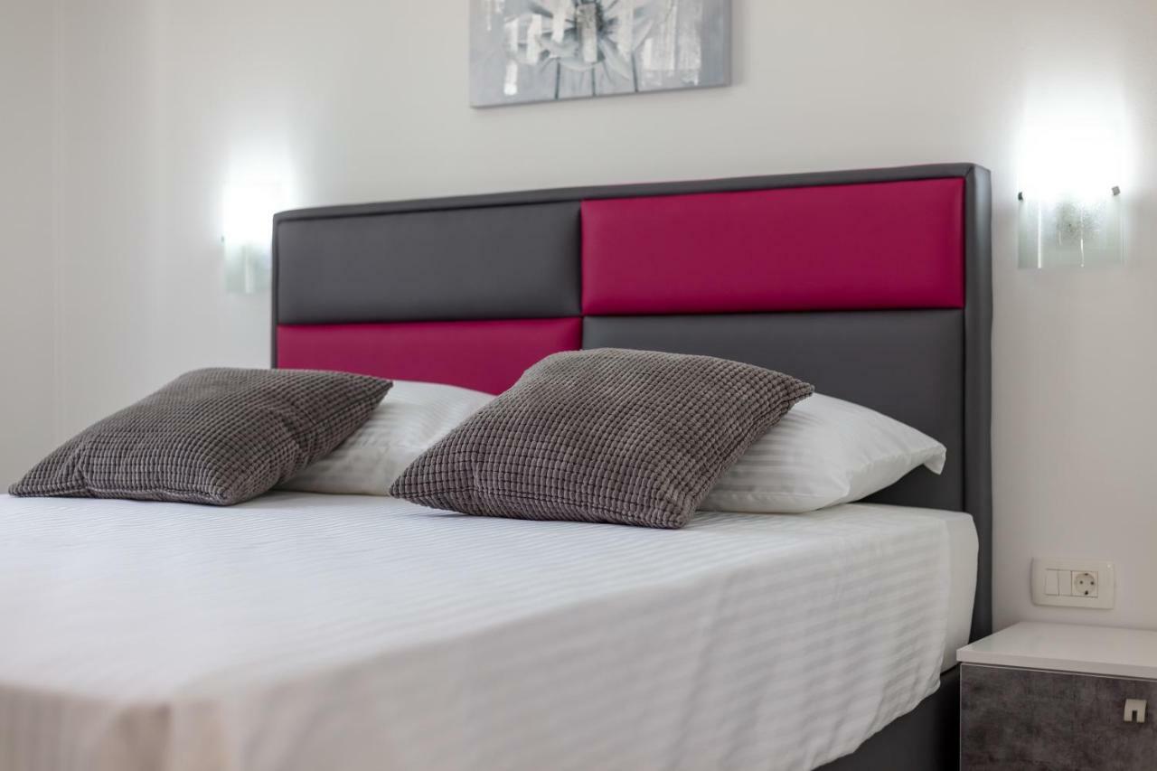 Villa Apartments Kordic Kaštela Εξωτερικό φωτογραφία