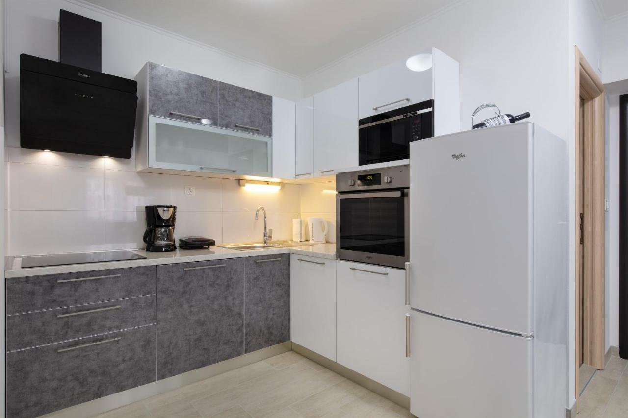 Villa Apartments Kordic Kaštela Εξωτερικό φωτογραφία